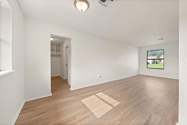 10906 Penrith Lane, Oklahoma City, OK 73114