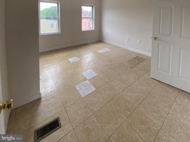 1405 E PRESTON ST E, Baltimore, MD 21213