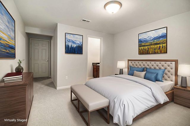 217 W Oakbrook Drive, Ann Arbor, MI 48103