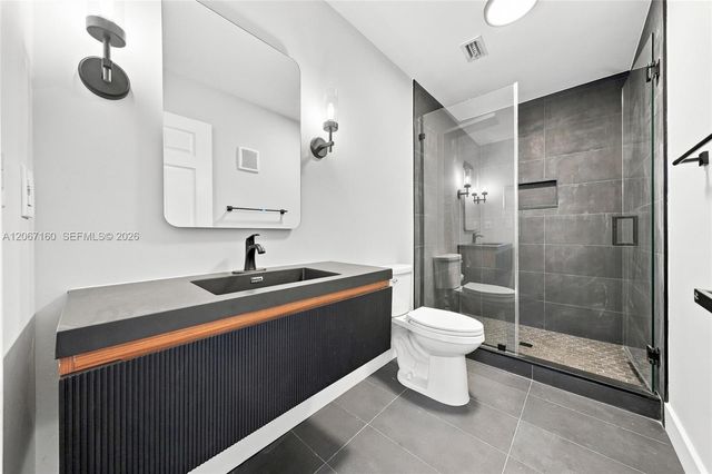 18751 NW 84th Place 505-5, Hialeah, FL 33015