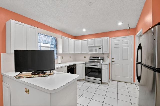 1081 Island Manor Drive, Greenacres, FL 33413