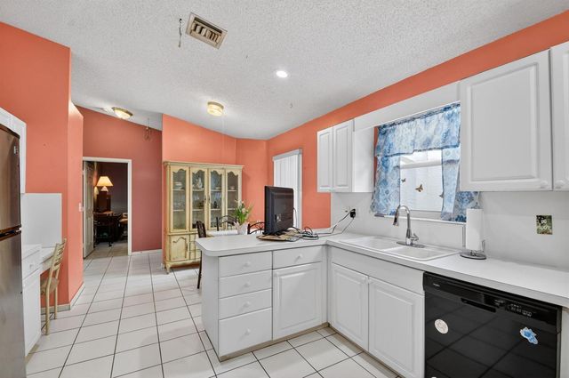 1081 Island Manor Drive, Greenacres, FL 33413