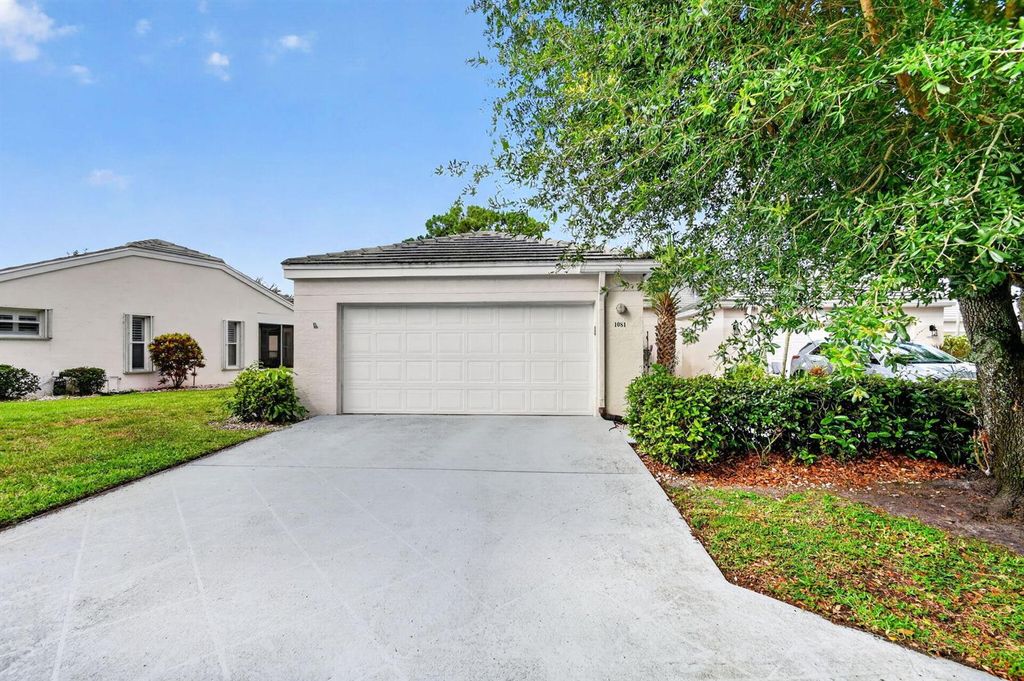 1081 Island Manor Drive, Greenacres, FL 33413
