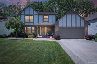 7071 Foxcreek Drive, Canton Charter Township, MI 48187