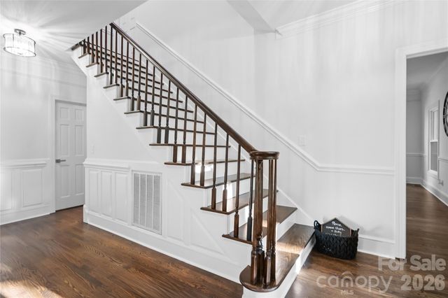 8503 Foxbridge Drive, Matthews, NC 28104