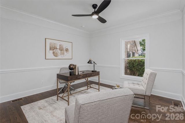 8503 Foxbridge Drive, Matthews, NC 28104