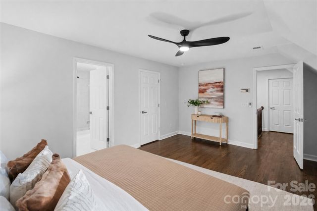 8503 Foxbridge Drive, Matthews, NC 28104