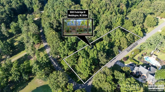 8503 Foxbridge Drive, Matthews, NC 28104