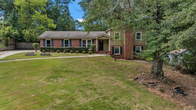 1805 Carriage Drive, Phenix City, AL 36867