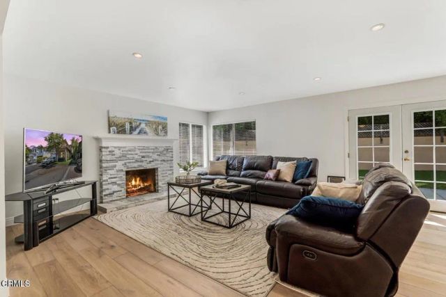 263 Fox Hills Drive, Thousand Oaks, CA 91361