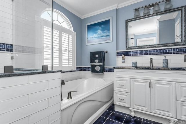 219 N Nassau Avenue, Massapequa, NY 11758