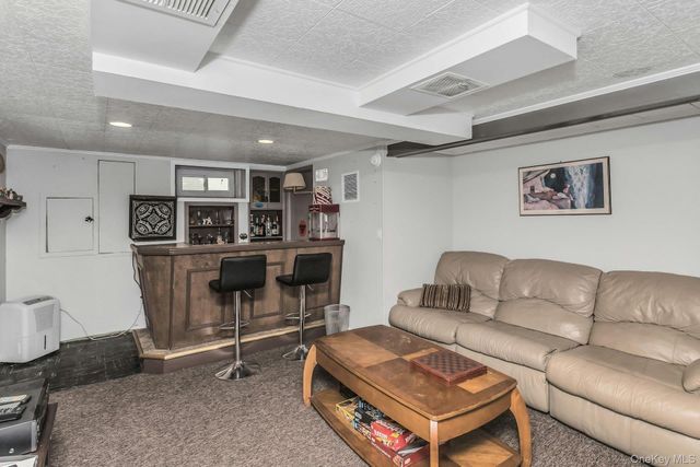 219 N Nassau Avenue, Massapequa, NY 11758