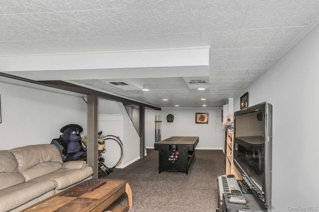 219 N Nassau Avenue, Massapequa, NY 11758