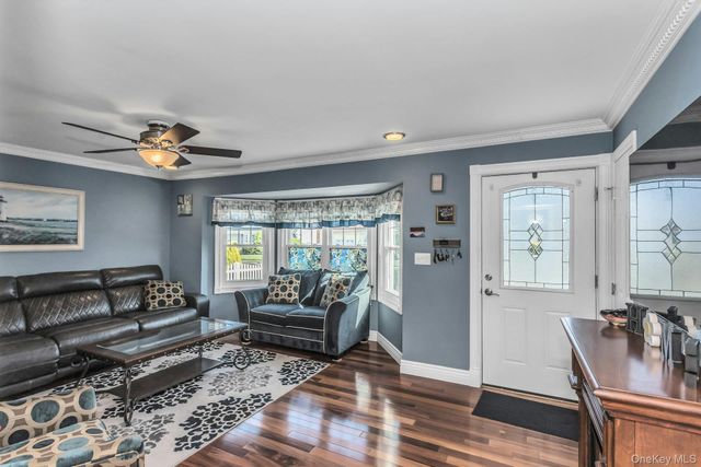 219 N Nassau Avenue, Massapequa, NY 11758