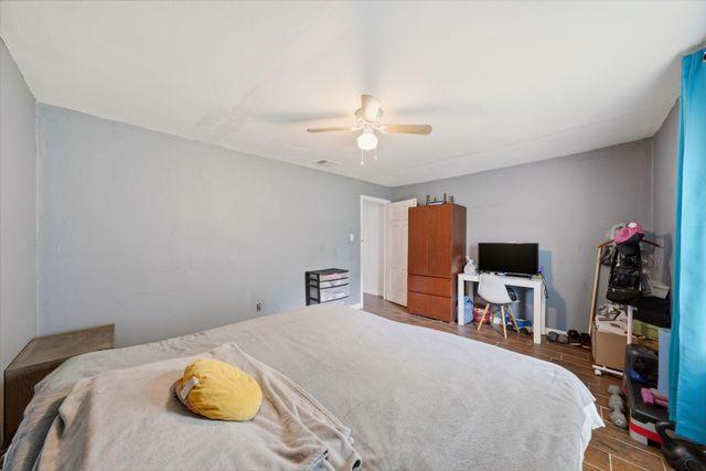 7511 Arnim Street, Houston, TX 77087