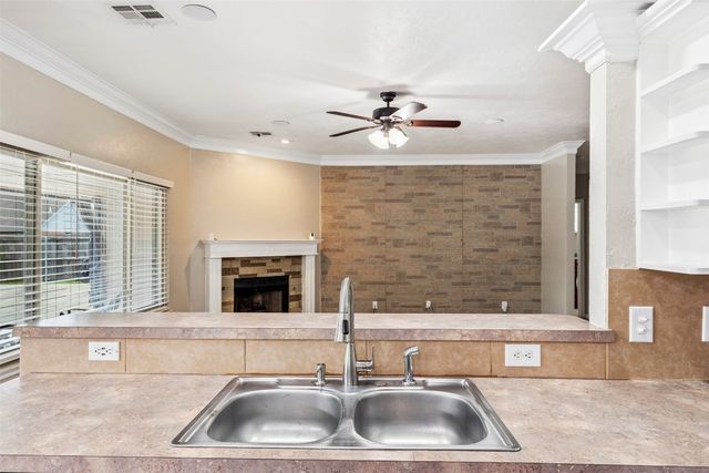 917 Westbury Terrace, Yukon, OK 73099