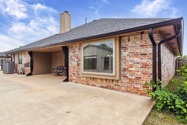 917 Westbury Terrace, Yukon, OK 73099