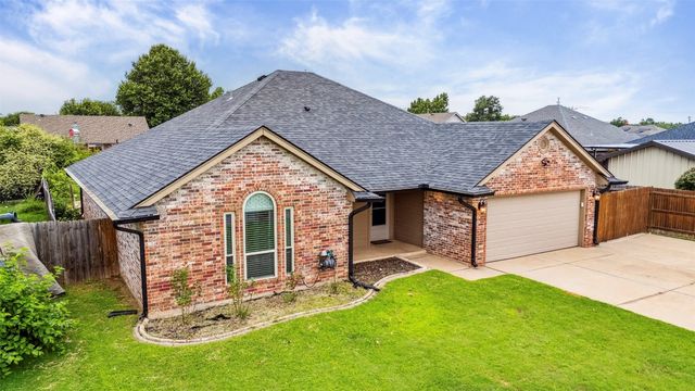 917 Westbury Terrace, Yukon, OK 73099