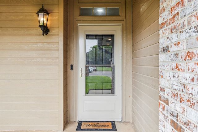 917 Westbury Terrace, Yukon, OK 73099