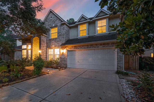 70 N Altwood Circle, The Woodlands, TX 77382
