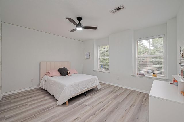 70 N Altwood Circle, The Woodlands, TX 77382