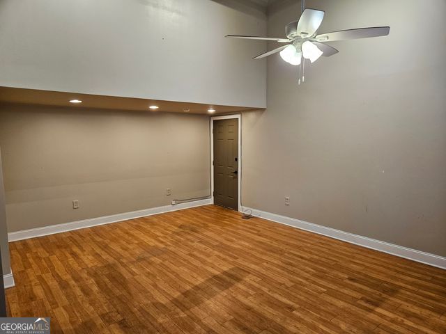 908 E Commercial Street, Conyers, GA 30012