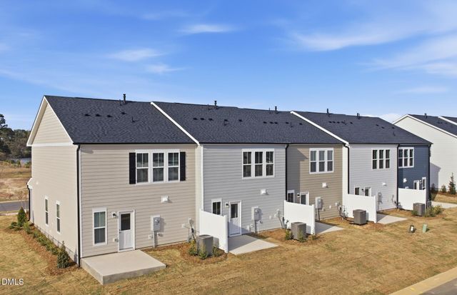 2806 Rodeo Court, Willow Springs, NC 27592