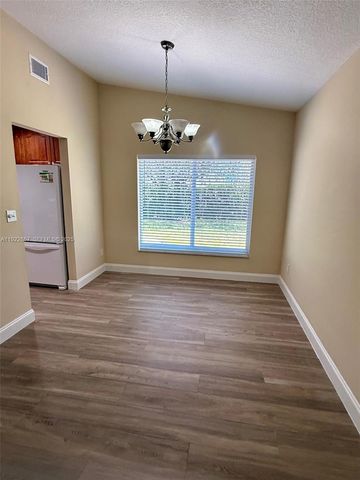 11561 SW 51st St, Cooper City, FL 33330