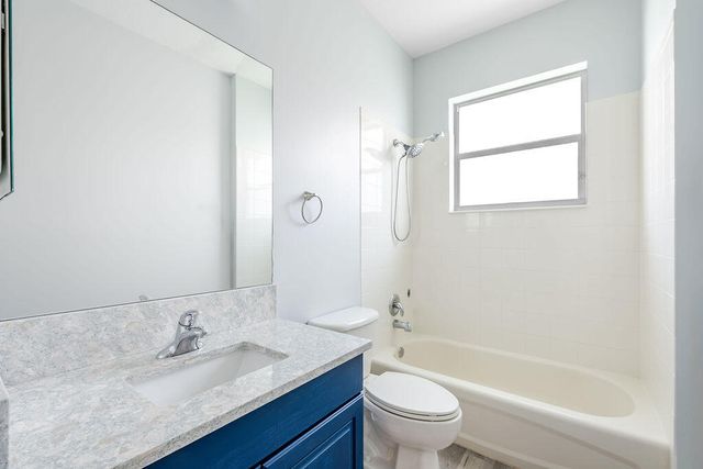 116 BELLA VISTA Way, Royal Palm Beach, FL 33411