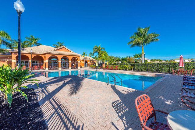 116 BELLA VISTA Way, Royal Palm Beach, FL 33411