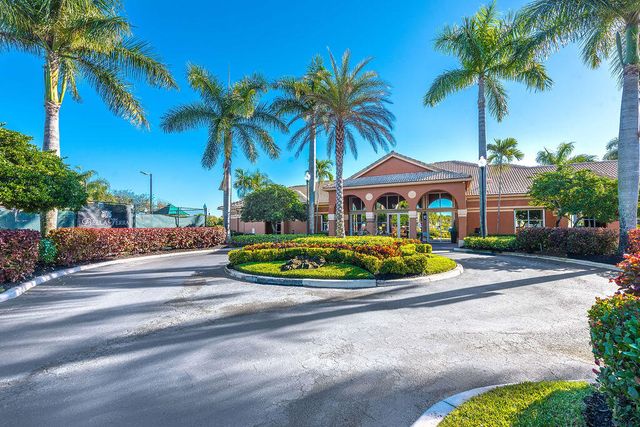 116 BELLA VISTA Way, Royal Palm Beach, FL 33411