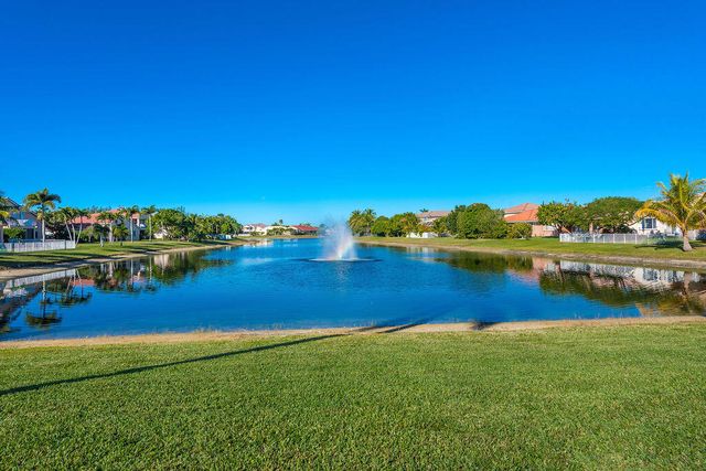 116 BELLA VISTA Way, Royal Palm Beach, FL 33411