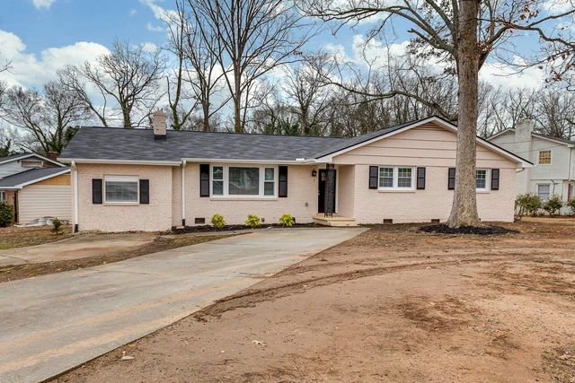 1 Pine Creek Court, Greenville, SC 29605