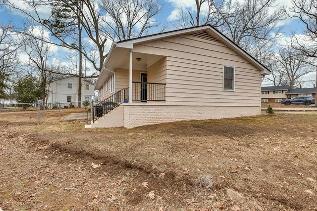 1 Pine Creek Court, Greenville, SC 29605