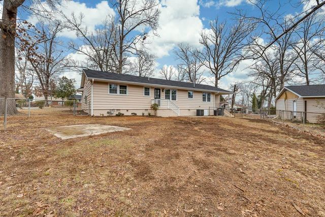 1 Pine Creek Court, Greenville, SC 29605