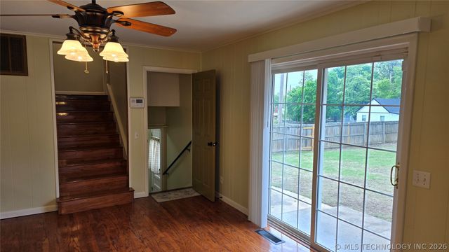 411 S 3rd, Eufaula, OK 74432