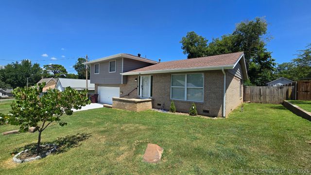 411 S 3rd, Eufaula, OK 74432