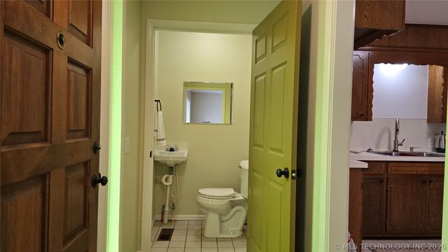 411 S 3rd, Eufaula, OK 74432