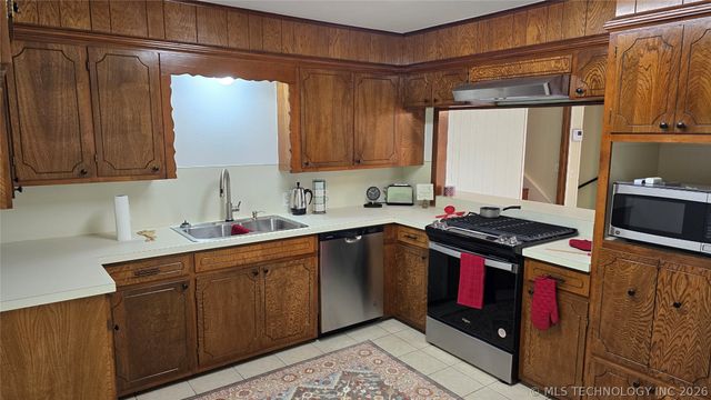 411 S 3rd, Eufaula, OK 74432