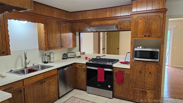 411 S 3rd, Eufaula, OK 74432