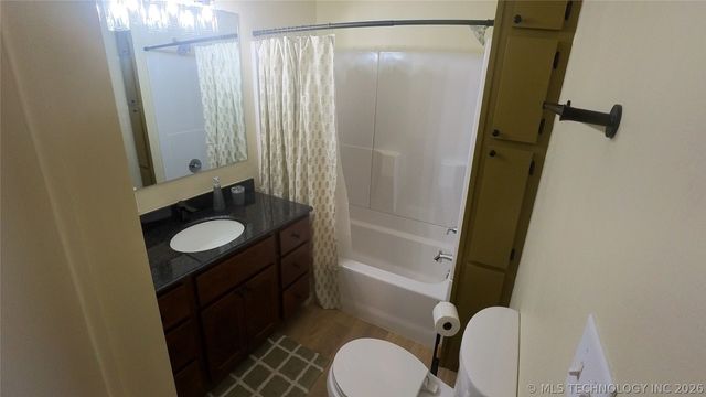 411 S 3rd, Eufaula, OK 74432