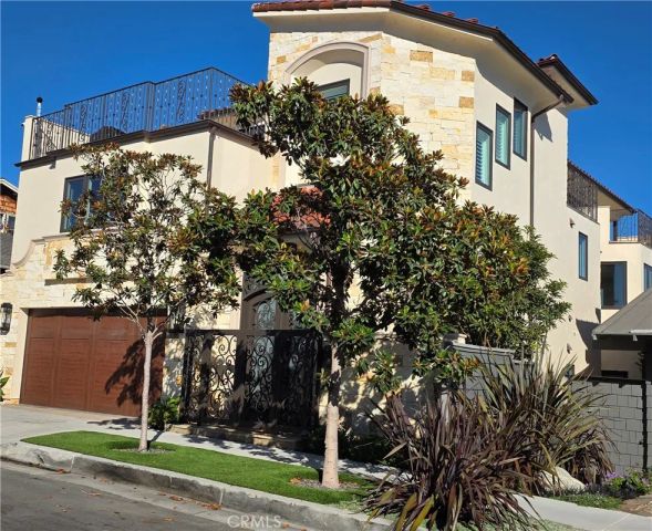 352 Hazel Drive, Corona Del Mar, CA 92625