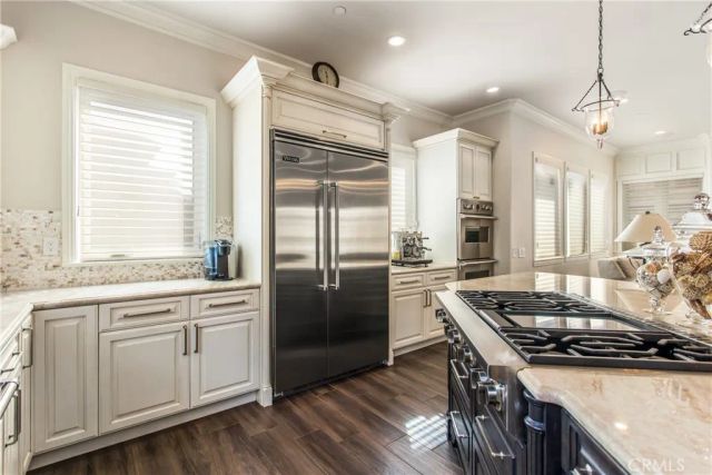 352 Hazel Drive, Corona Del Mar, CA 92625