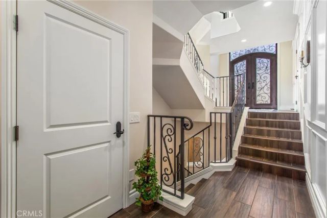 352 Hazel Drive, Corona Del Mar, CA 92625
