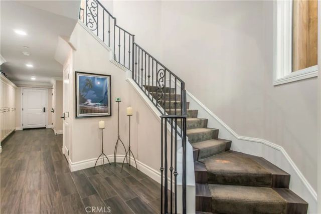 352 Hazel Drive, Corona Del Mar, CA 92625