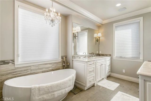352 Hazel Drive, Corona Del Mar, CA 92625