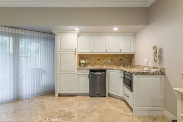 352 Hazel Drive, Corona Del Mar, CA 92625