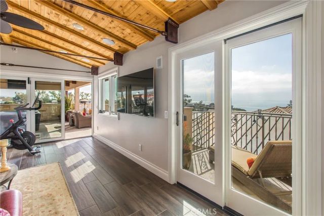 352 Hazel Drive, Corona Del Mar, CA 92625