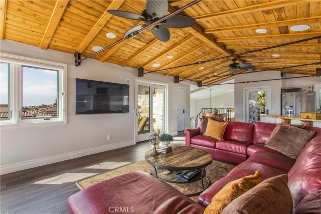 352 Hazel Drive, Corona Del Mar, CA 92625