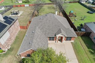 1020 Fair Oaks Drive, Grand Prairie, TX 75052
